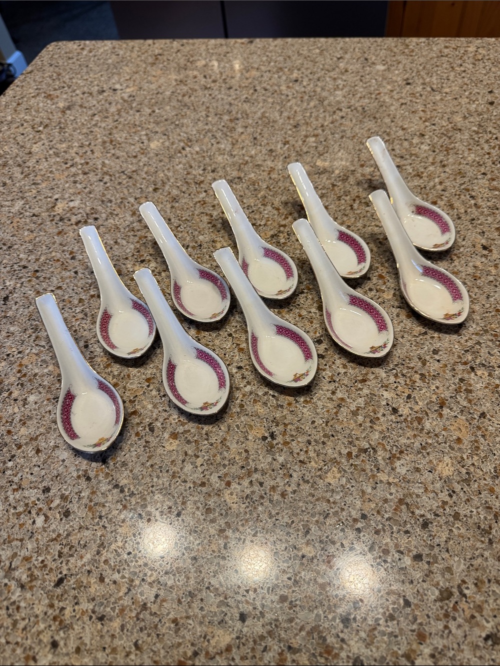 Vintage Chinese Porcelain Wonton Soup Spoons. Floral Pattern